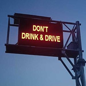 Pantalla LED VMS con paso de píxel de 16 mm, IP65, resistente al agua, 12000 cd de brillo