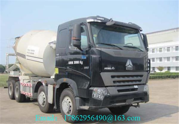 O equipamento de mistura do cimento do Euro II de 8×4 371 HP, caminhão montou o misturador concreto com o táxi HW76