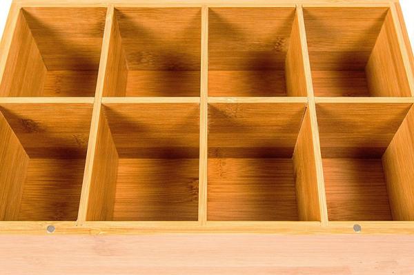 Chinese Traditional Bamboo Tea Storage Box With 8 Compartment Delicate Appearance