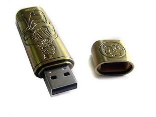 O flash marcado de USB conduz para a terracota do descolamento de kingston