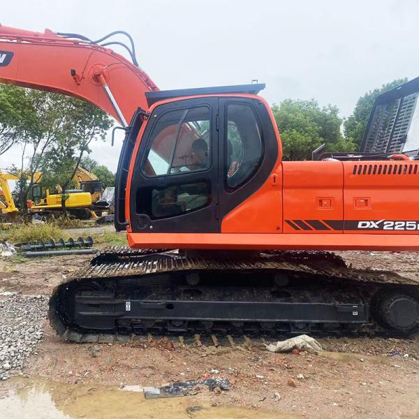 DX225LC DX225 Used Doosan Excavators 22T Excavator Crawler Excavator Types 1.28m3
