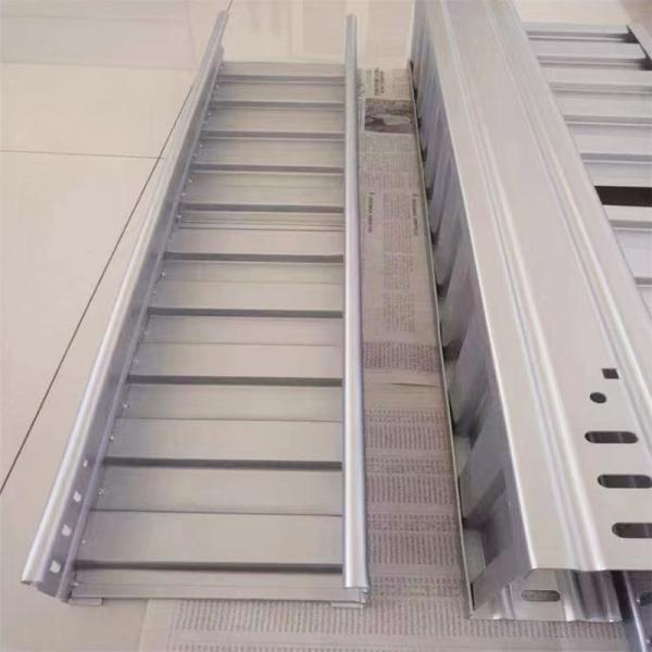 HDG Hot Dipped Galvanized Cable Ladder Rectangular / Trapezoidal Shape