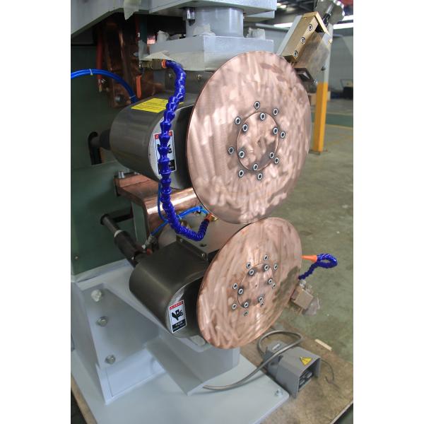 Горизонтальная сварочная машина из нержавеющей стали с сопротивлением водяного бака