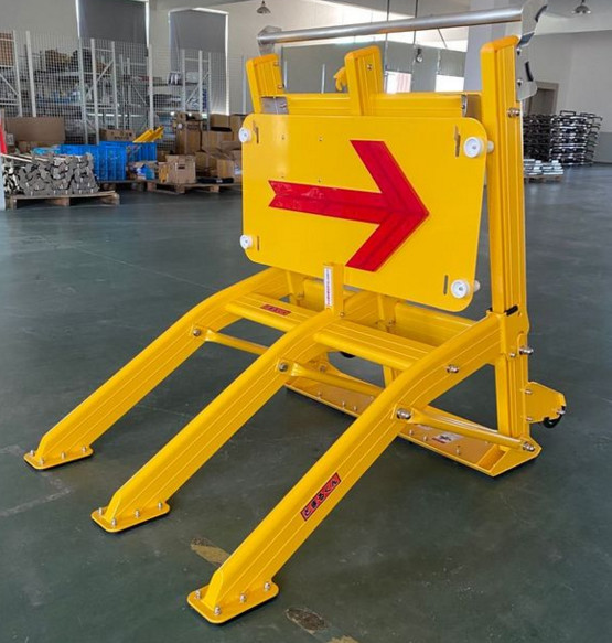 Anti Rust RAL 1023 Foldable Portable Vehicle Barricades Compact Vehicle Stopper