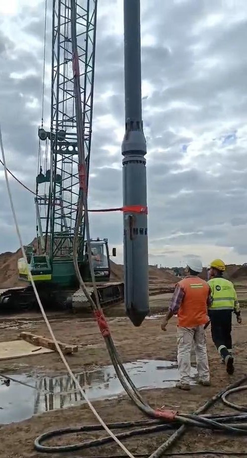 Метод Vibroflotation верхнего питания для компактировать решения учреждения почвы глубокие