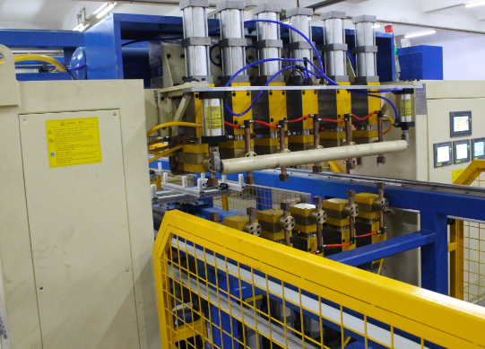 6 главных сварочных аппаратов провода 300A 500mm/s 90KVA