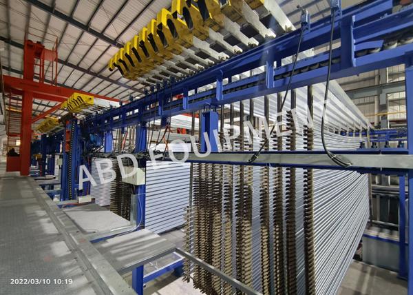 Equipamento de ABD Horizontal Anodizing Production Line para os perfis de alumínio