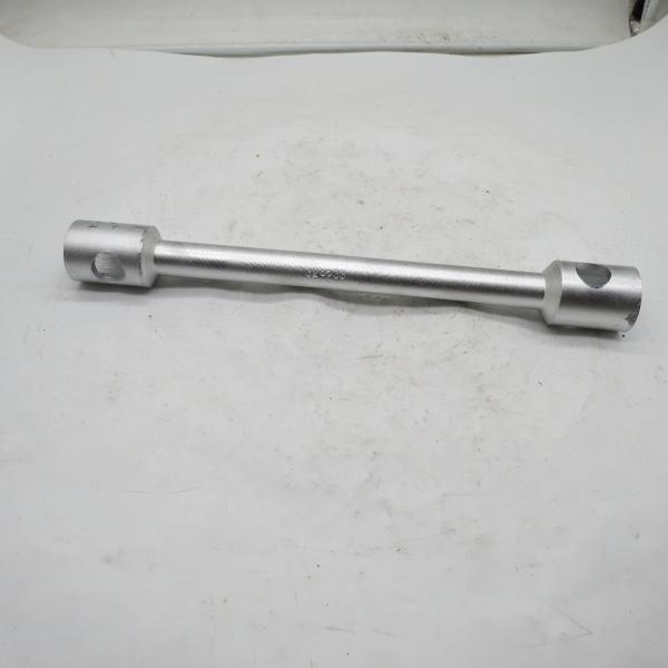 Wrench Fasten Tower Anchor Bolts Socket WrenchTool 32x33 Tire Torque Wrench For Repairing Trucks