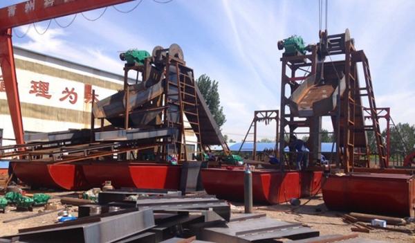 Gold Mining Trailinng Suction 80CBM/H Bucket Chain Dredger Alluvial Mining
