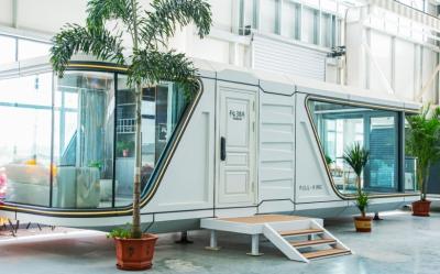 Compact Waterproof Space Cabin Villa Luxury Hotel Vacation Villa With Balcony And Living Room
