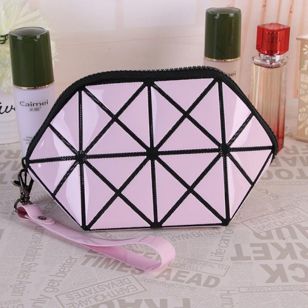 Wholesale Geometric Diamond Lattice Small Cosmetic Bag Fashion