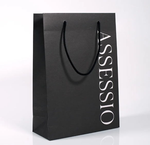 Роскошная черная бумажная одежда упаковка подарок торговая сумка индивидуальный брендовый логотип