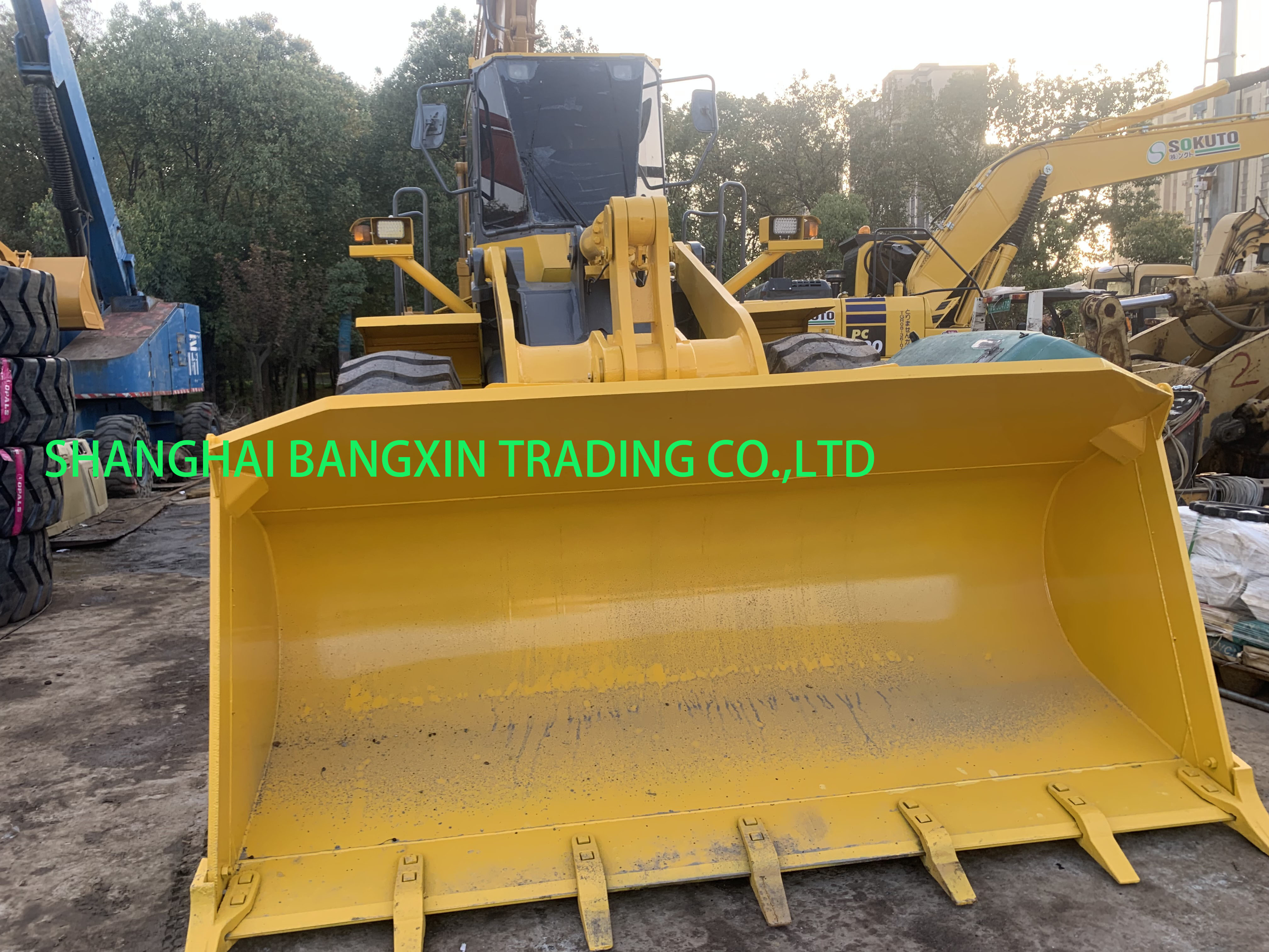 Used Komatsu WA380 Wheel Loader Machine with Free Shipping and 7 Days Delivery Time