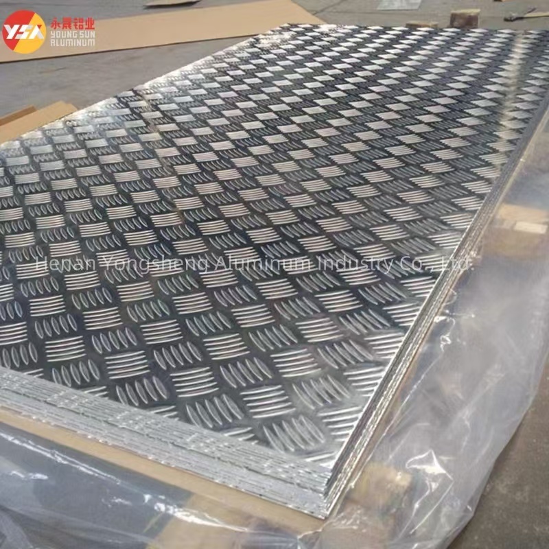1060 3003 5052 6061 Anti-slip Aluminum Checkered Plate For Rail Transit Vehicle Marine Industrial Food Pharmaceutical Floor