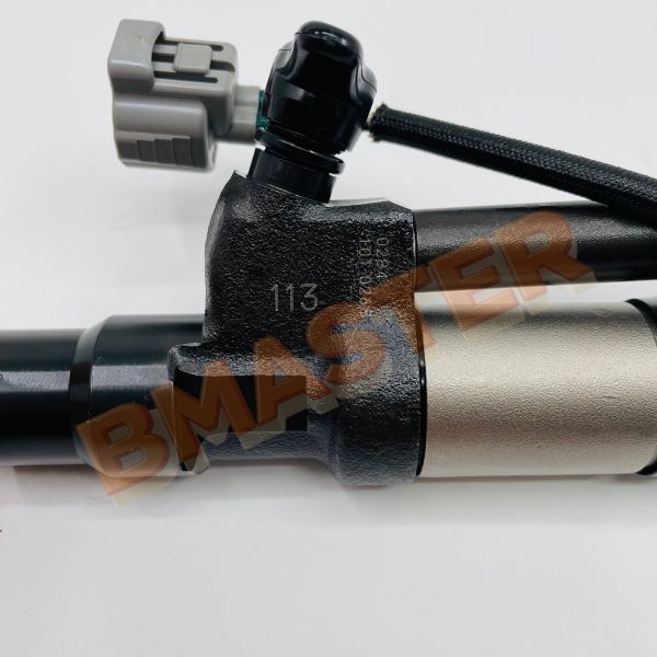 Densoo Injector Fuel Injector Model 095000-0284 For F17D-T Engine With 6 Months Warranty