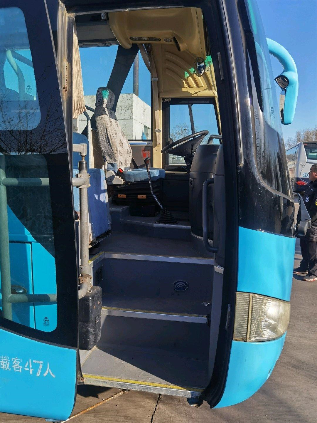 Автобусы мест автобуса 47 двигателя ZK6100 Yutong используемые автобусом роскошные используемые роскошные