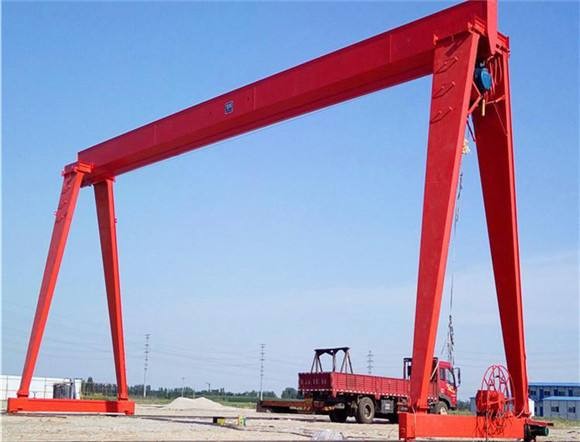 Одиночный кран на козлах прогона 10T