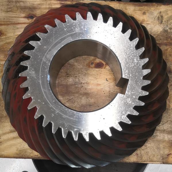 High Load Spiral Bevel Gears AGMA 10-12 for Precision Parts Machining