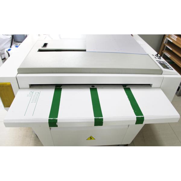 Книжное производство детей Хардбак, печатание комика русалки склеило вязку