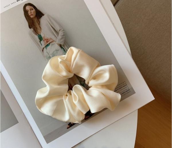 Women Silk Hair Scrunchies Custom Logo Silk Scrunchies Hair Acacessory