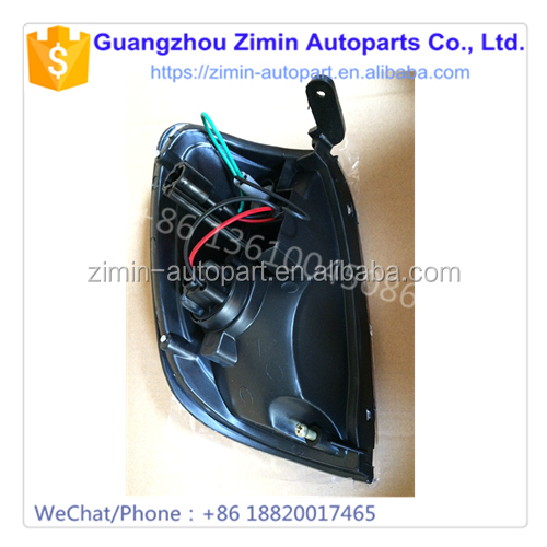 Nissan D22 1998 Lampe de coin latérale de voiture en plastique modifiée