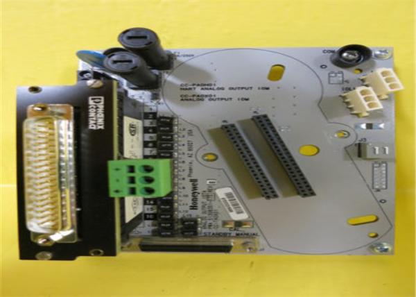 Original novo da PLACA do IOTA da SAÍDA ANÁLOGA de HONEYWELL CC-TAOX01 51308351-175