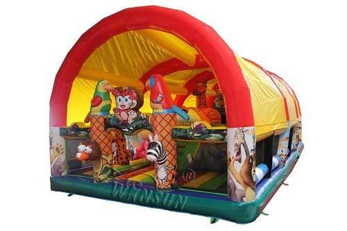 0.9mm PVC Material Children'S Inflatable Bounce House Madagascar Style