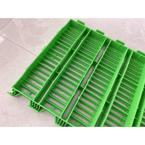 Red Pure PP Plastic Slatted Floor For Sheep Nursery Pigs