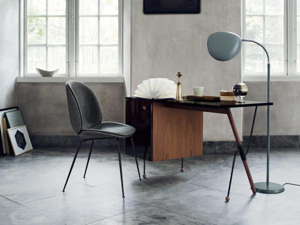 Modern Fabric Upholstered Gubi Beetle Chair Metal Base For Leisure Use
