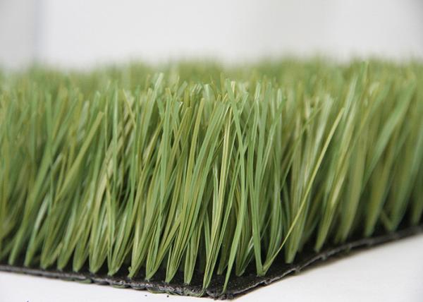 Resistência de desgaste excelente do relvado artificial durável profissional do campo de futebol