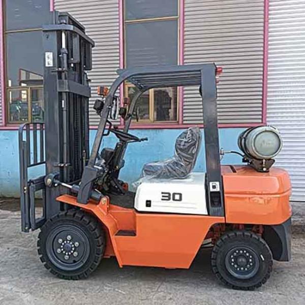 Triplex Mast 4.5m 3T Gasoline Forklift 3000kgs LPG Powered Forklift
