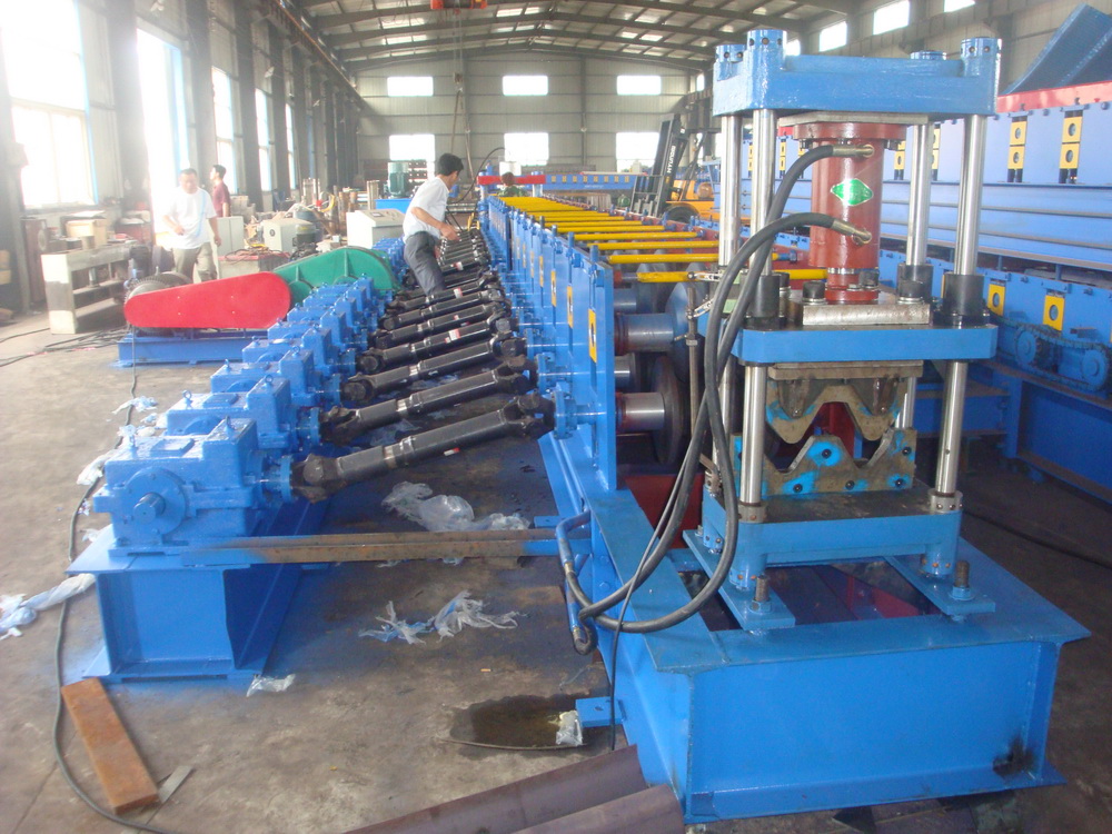 крен усовика шоссе 5T формируя машину 5m/min 15KW