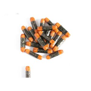 Смешивание шутихи традиционного очень вкусного риса смачное отсутствие жарить в оболочке с морской водорослью