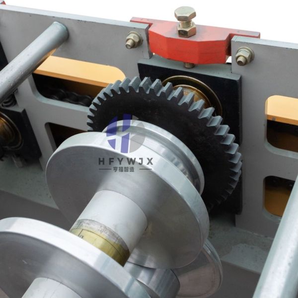 High Speed Automatic 430 Standing Seam Roll Former With Hydraulic Pressure Transmission And 14 Row Molding