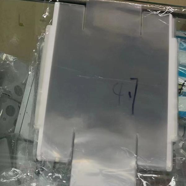 Plastic Seals Box Packaging Sticker Clear Plastic Film Recyclable For Iphone Box