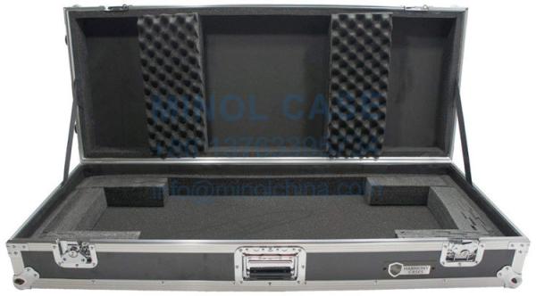 Flight Ready Rolling ATA Hard Case For 61 Note Keyboard