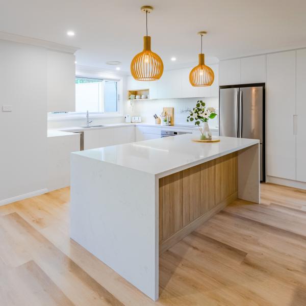 Modular U Shaped White Plain Melamine Kitchen Cabinet With Wooden Grain Island