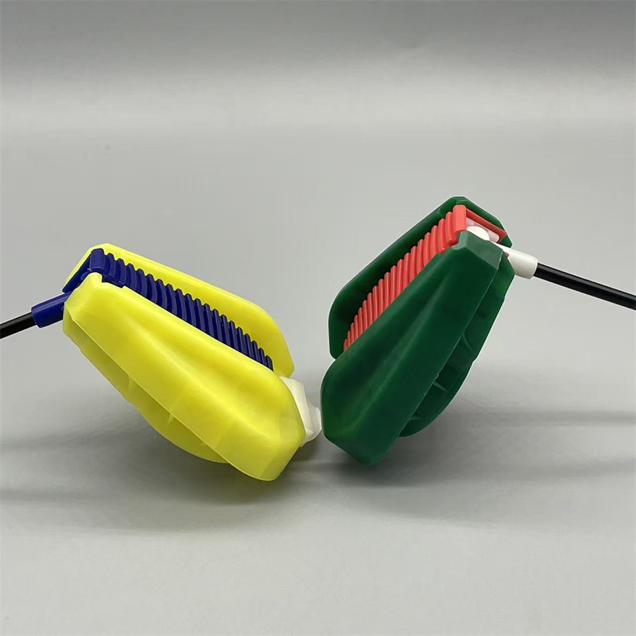Lockable Lubricant Aerosol Can Valve Actuator, Industrial Aerosol Valve Control Actuator