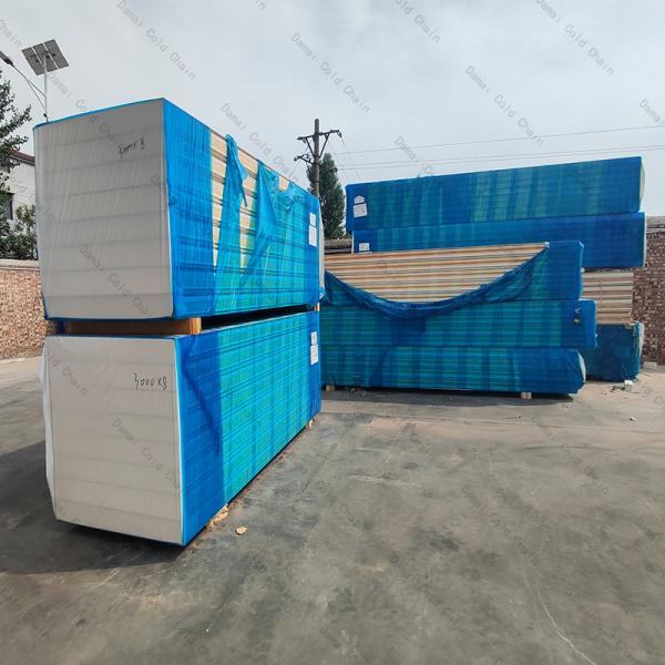 Panneaux isolants de chambre froide de 100 mm, 120 mm et 75 mm pour maintenir les fruits de mer frais