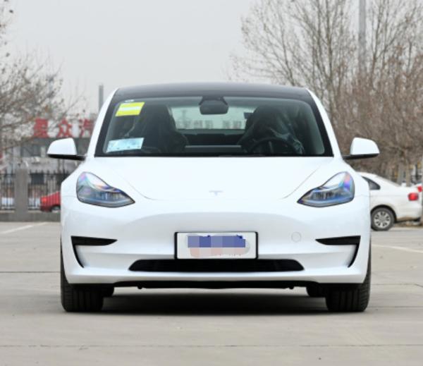Tesla Model 3 Rear wheel Drive Version 4 Portes 5 places CLTC 556km électrique Voiture d'occasion
