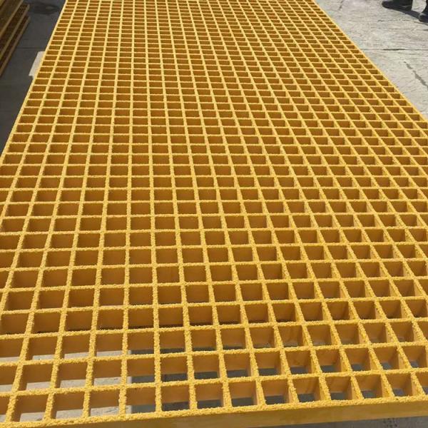 raspagem resistente a pouca distância do mar do plástico da passagem da raspagem GRP FRP de 38*38*30mm