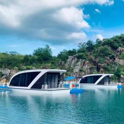 6 personnes salon maison bateau longueur 8m avec canapé et télévision pour les vacances en famille