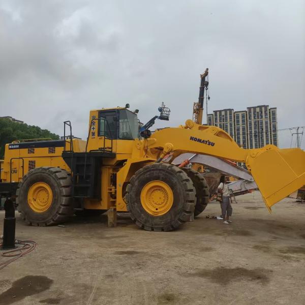 Good Condition Komatsu WA600 Used Wheel Loader with 178/kw Moving Type Wheel Machine