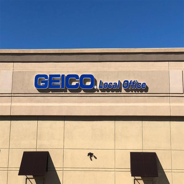 Outdoor LED Light Box Letters Billboard Wall Mounted Shop Storefront Signs and Signage Custom Free Design