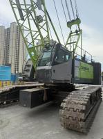 Une grue à rampe Zoomlion de 85 tonnes est à vendre à prix réduit.