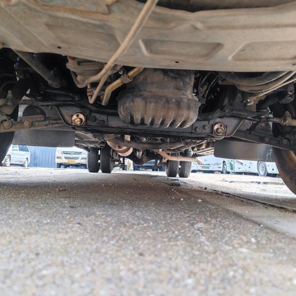 Autobús Euro 4 de segunda mano, Furgoneta de 20 pasajeros usada en venta