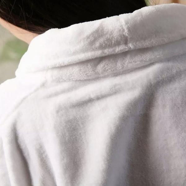 Luxury White Terry Cloth Robe Jacquard Weave With Long Sleeve