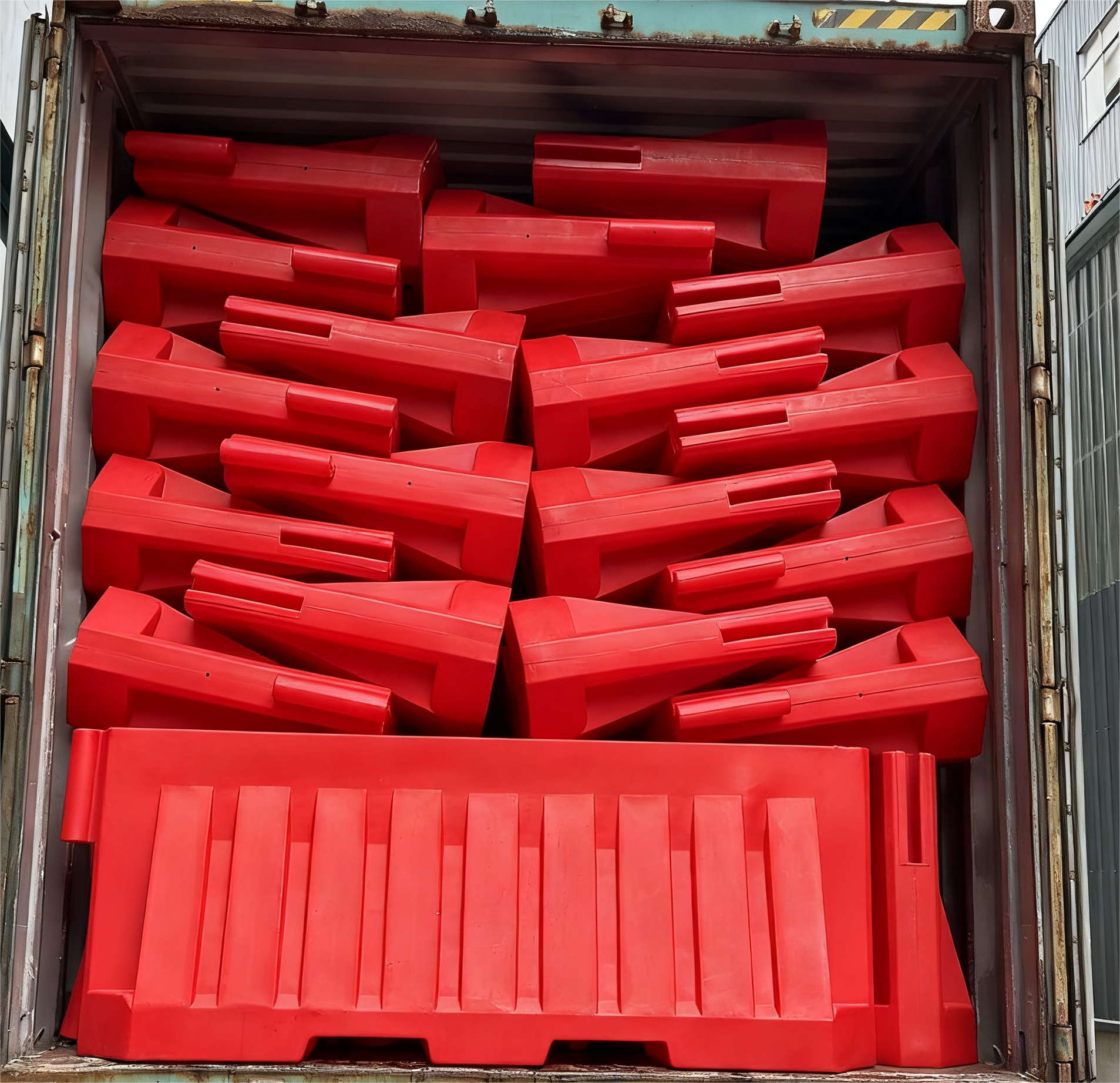 Highway Water Barrier 2m PE Water-Filled Traffic Plastic Road Barrier