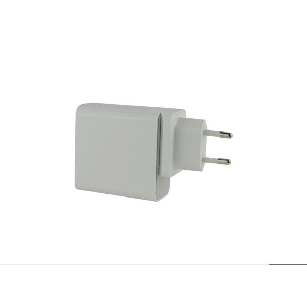 60 * 60 * 28.5mm Usb Pd Charger , High Brightness Surface Type C Fast Charger
