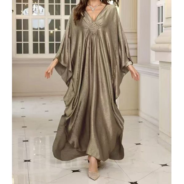 Plus Size Women's Fashion Printed Back Slit Long Dress, European and American Style V-Neck Pleated Dress, Fashionable Vacation Style Long Dress